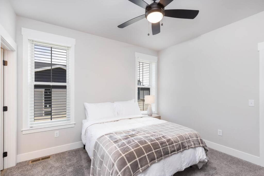 Charming 3-Bedroom In Vibrant New Neighborhood 빌링스 외부 사진