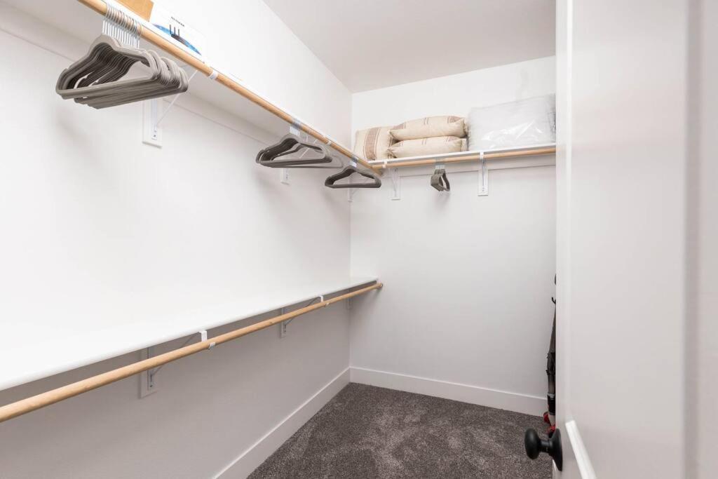 Charming 3-Bedroom In Vibrant New Neighborhood 빌링스 외부 사진